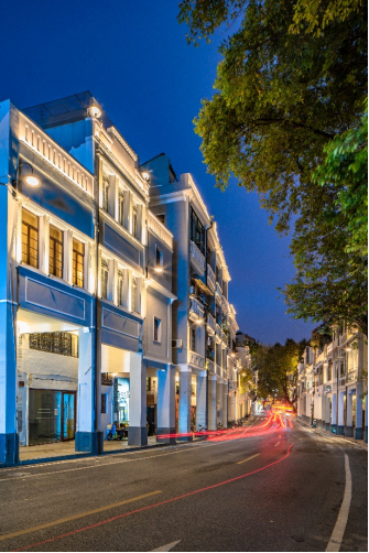  恩宁路白天与夜晚街景