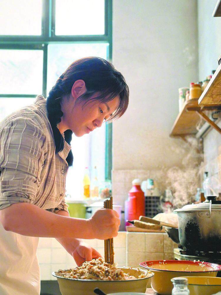 马丽化身“水饺皇后”