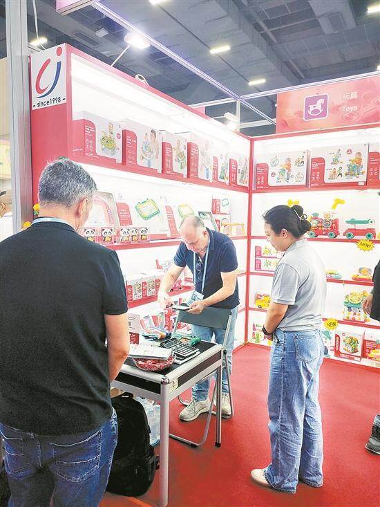  澄海玩具在广交会上吸引了海内外采购商的关注 受访者供图