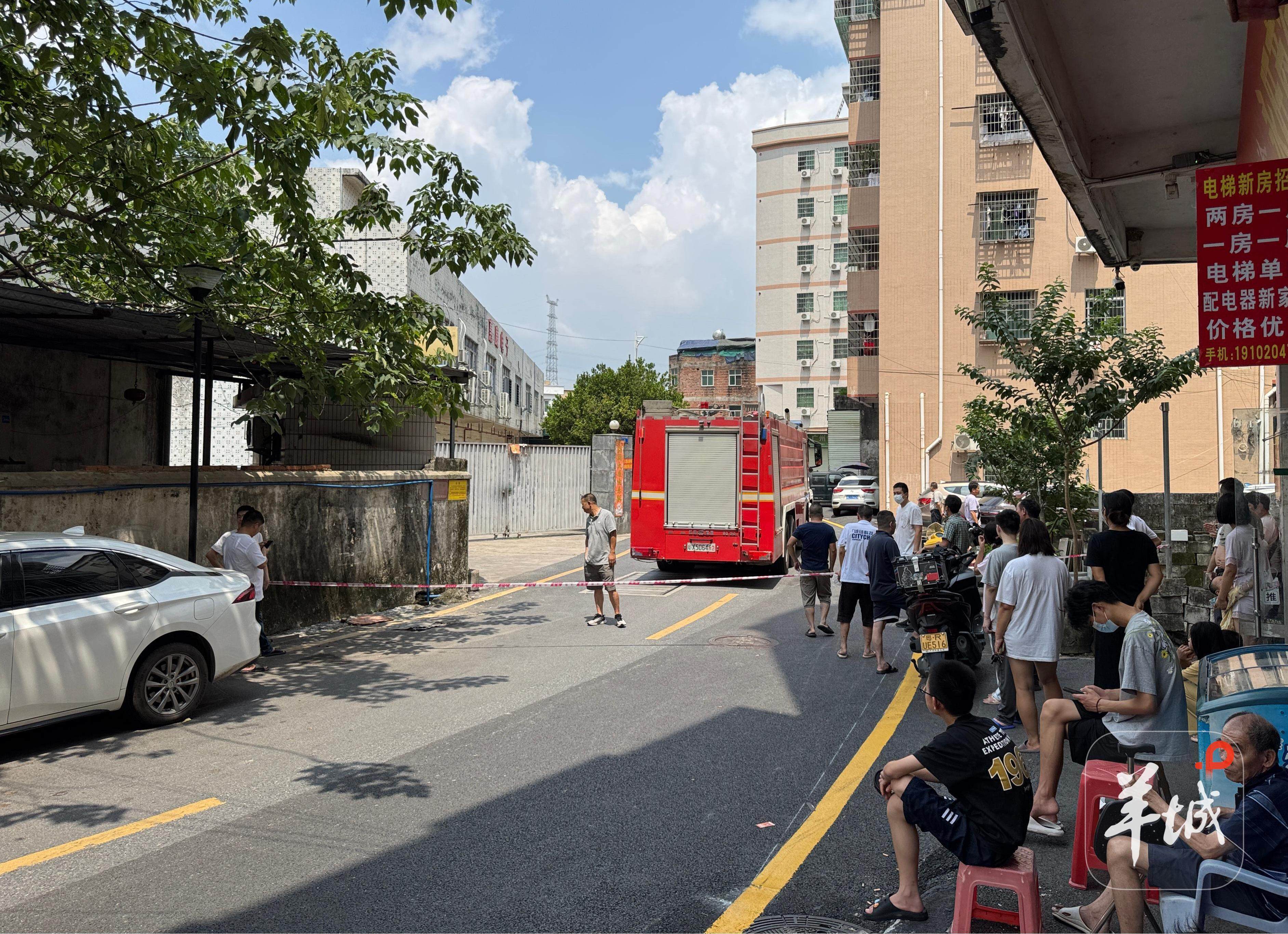 多辆消防车到场救援