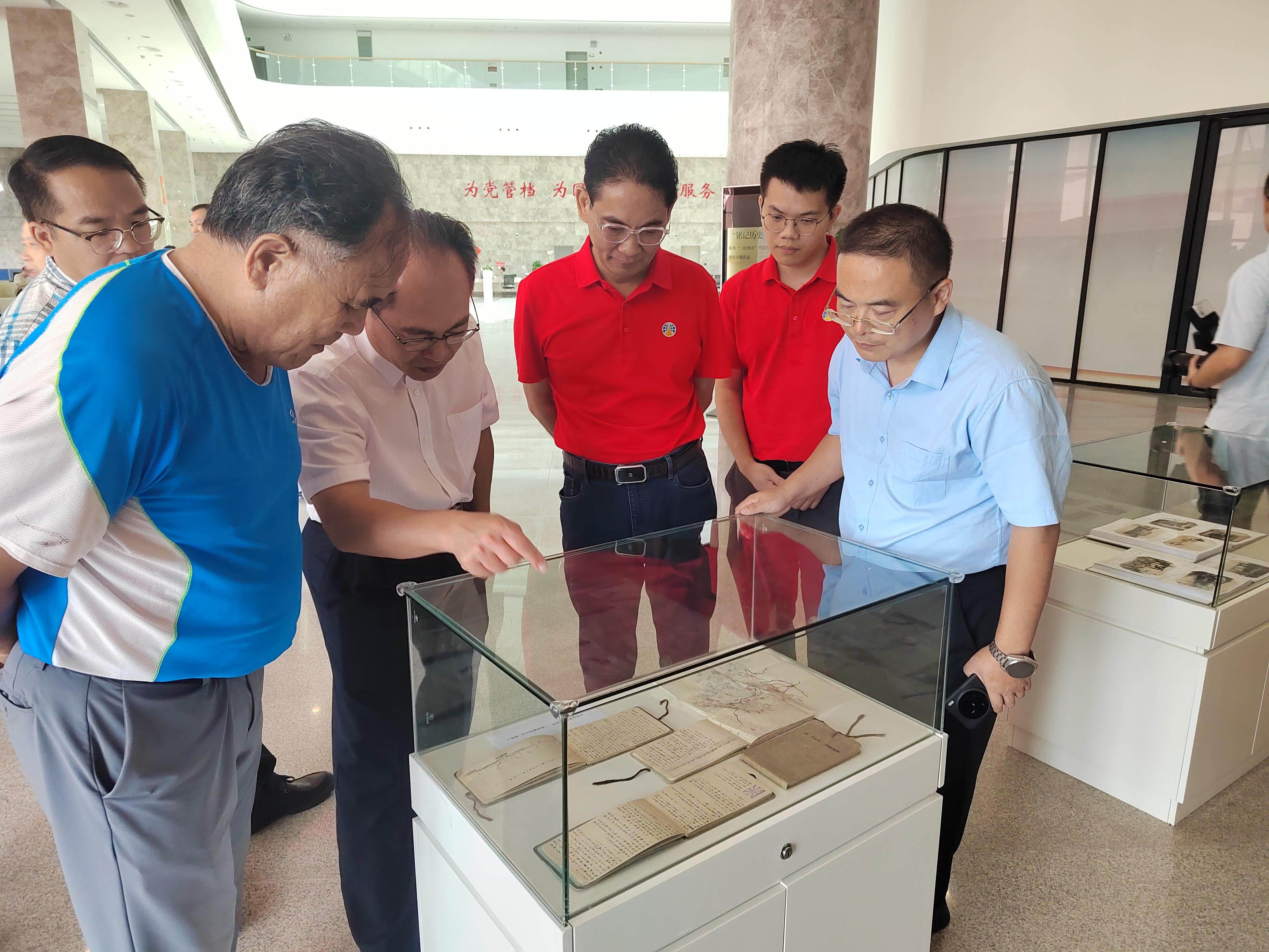 《保科德光日记》在珠海亮相 钱瑜 摄