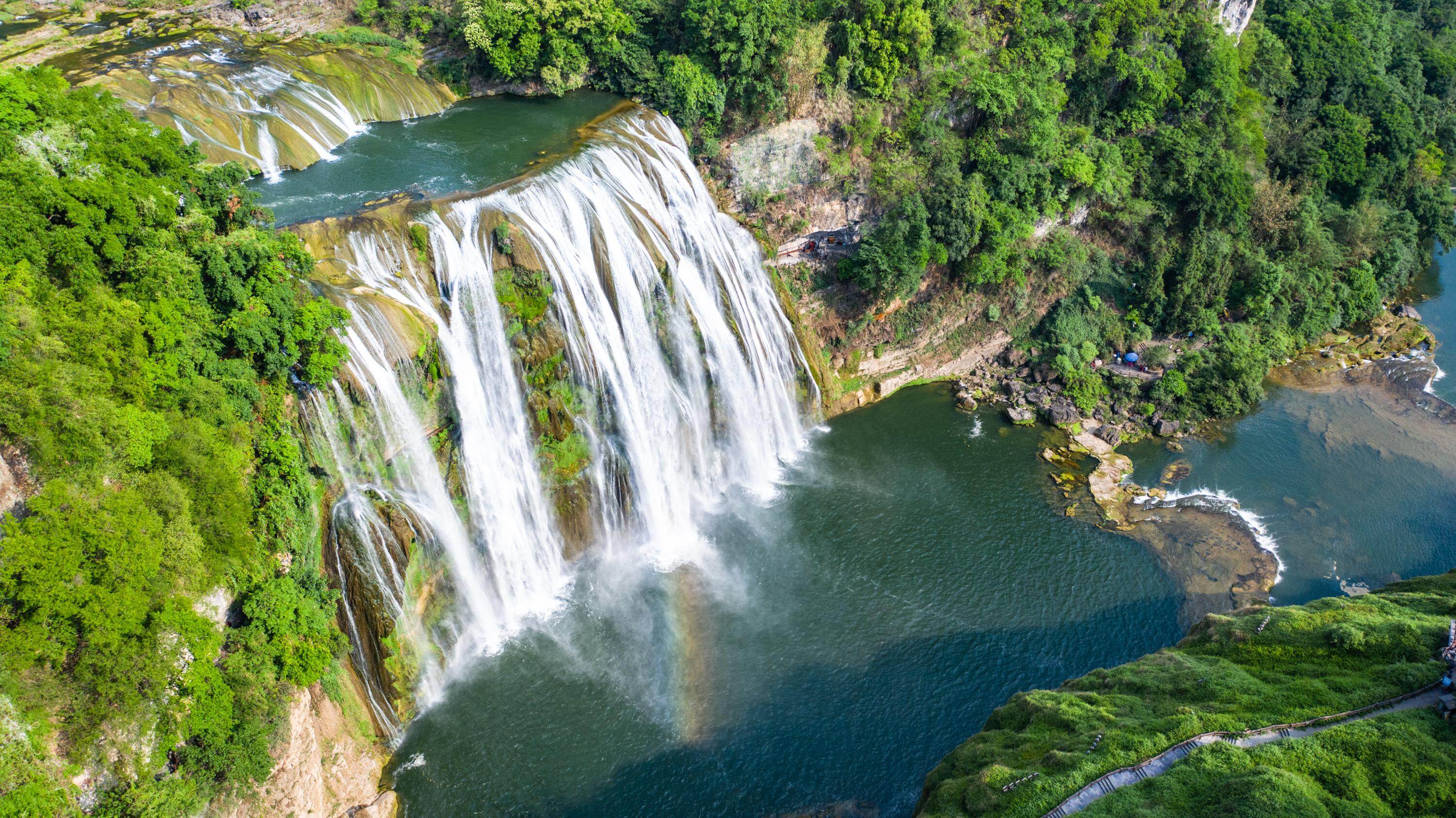 贵州黄果树大瀑布 资料图