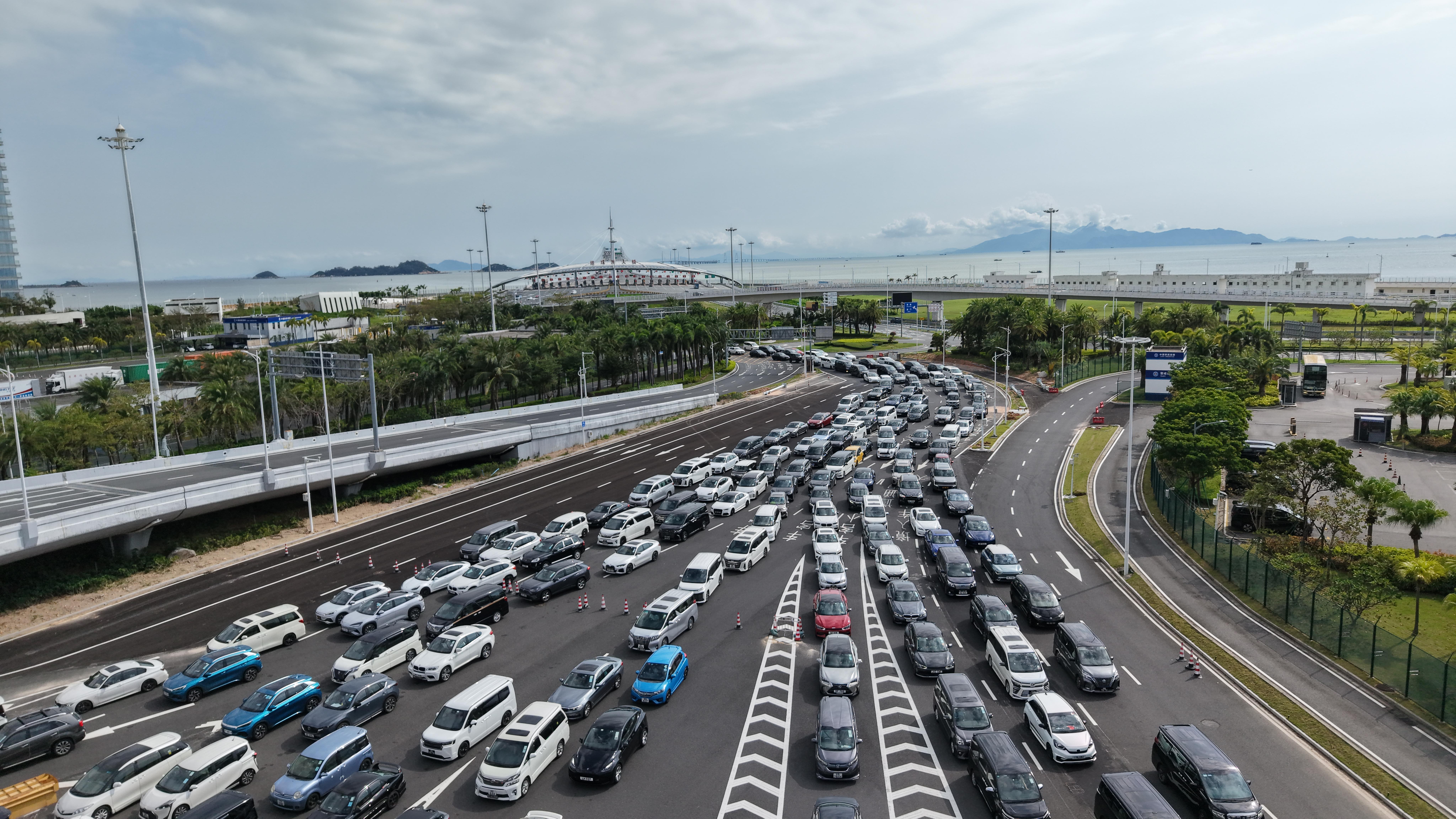  港珠澳大桥开通7周年跑出融合“加速度” 受访者供图