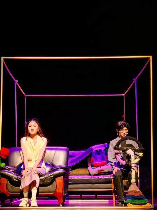 演员谢紫怡、陈嘉瑜、李声悦等现场演绎话剧《青云之上》  演员谢紫怡、陈嘉瑜、李声悦等现场演绎话剧《青云之上》