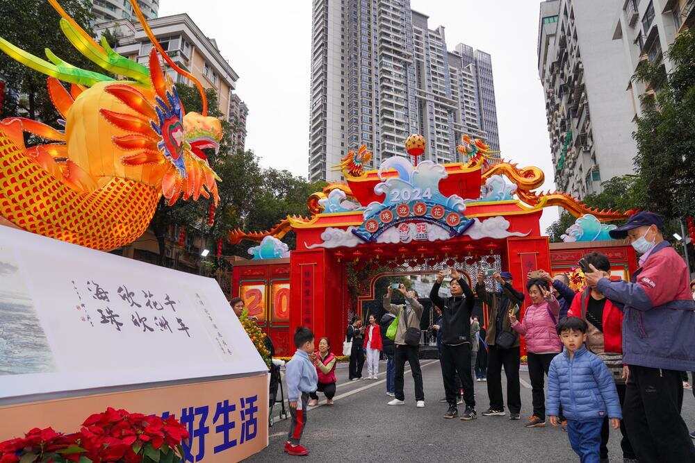 海珠滨江花市资料图。羊城晚报记者 宋金峪 摄