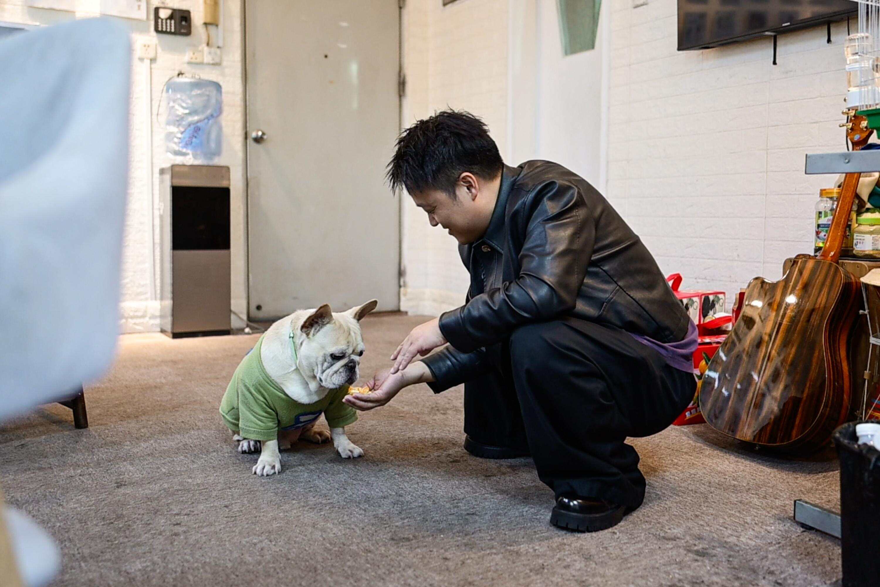  吴欢与爱犬Rocky