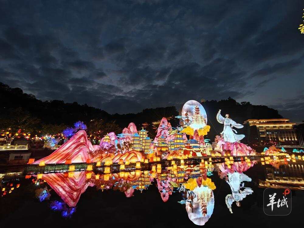 灯会夜景。羊城晚报记者 江皓轩 摄 灯会夜景。羊城晚报记者 江皓轩 摄