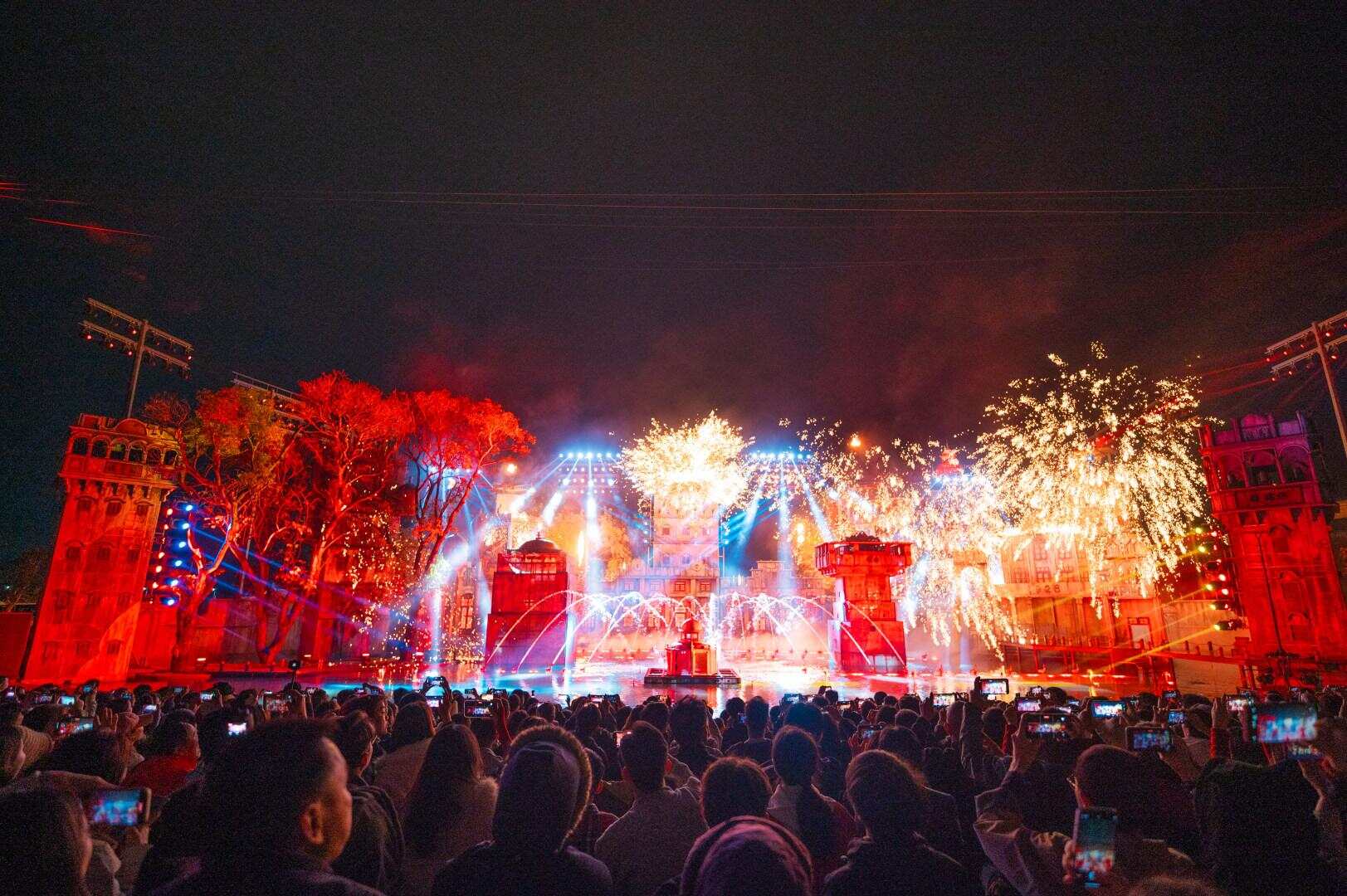  江门赤坎古镇景区内的精彩演出 景区提供