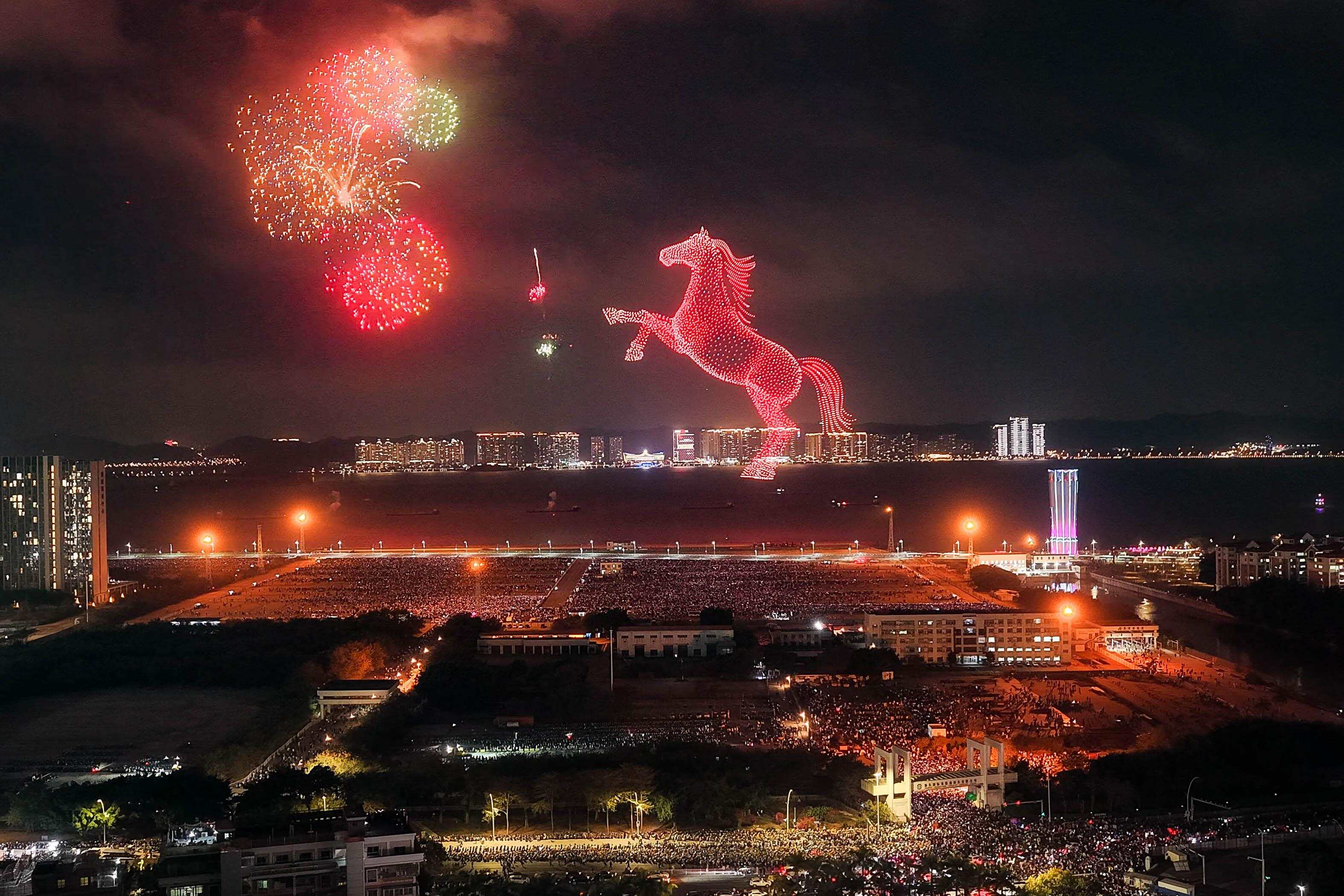  汕头焰火晚会 羊城晚报记者蔡嘉鸿 摄