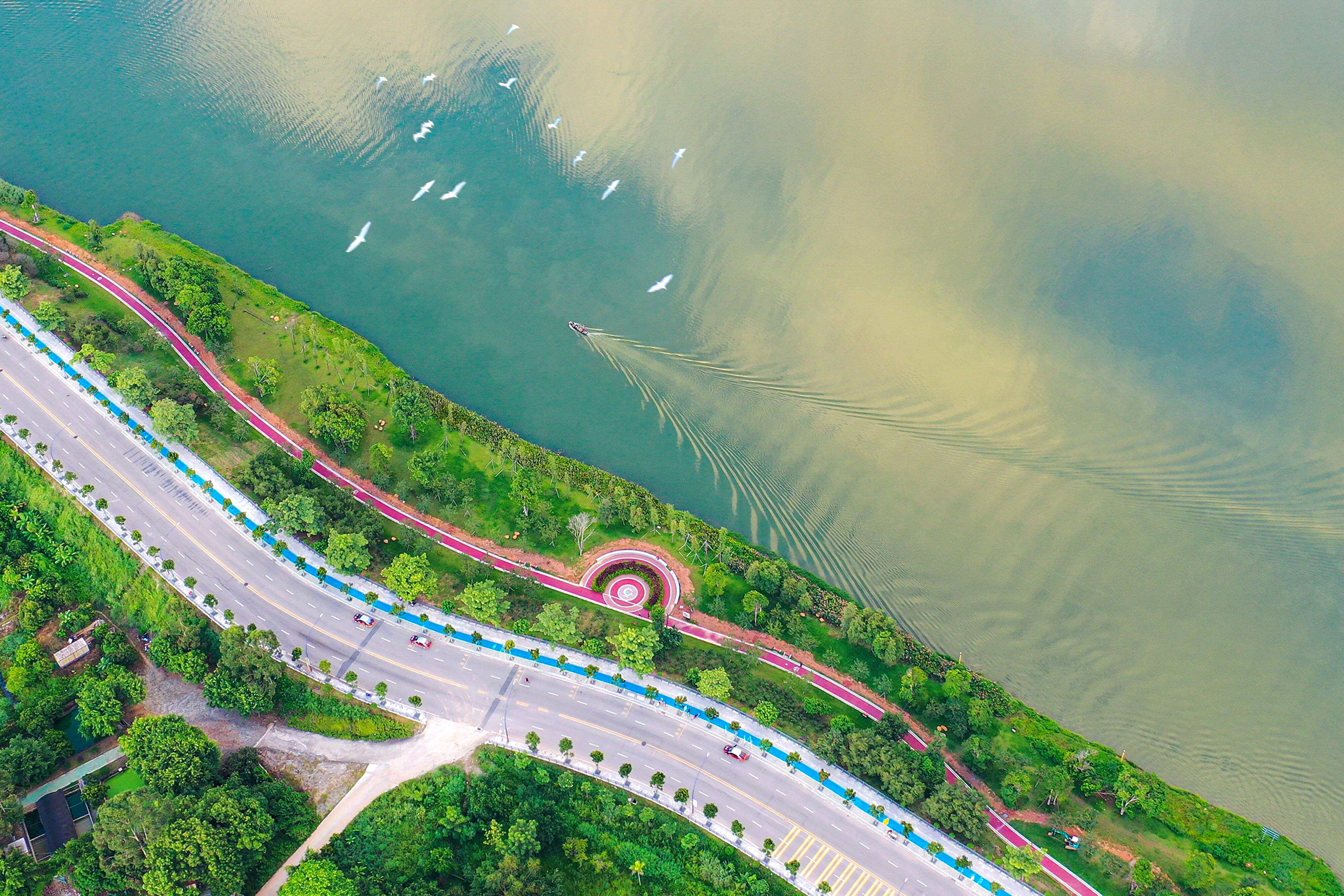 广州市增城区增江画廊 图/卞伟峰 广州市增城区增江画廊 图/卞伟峰