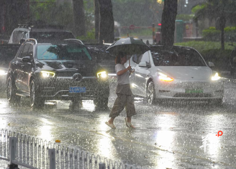 4月14日起广东雷雨天气或重趋明显,请公众注意天气变化 4月14日起广东雷雨天气或重趋明显,请公众注意天气变化