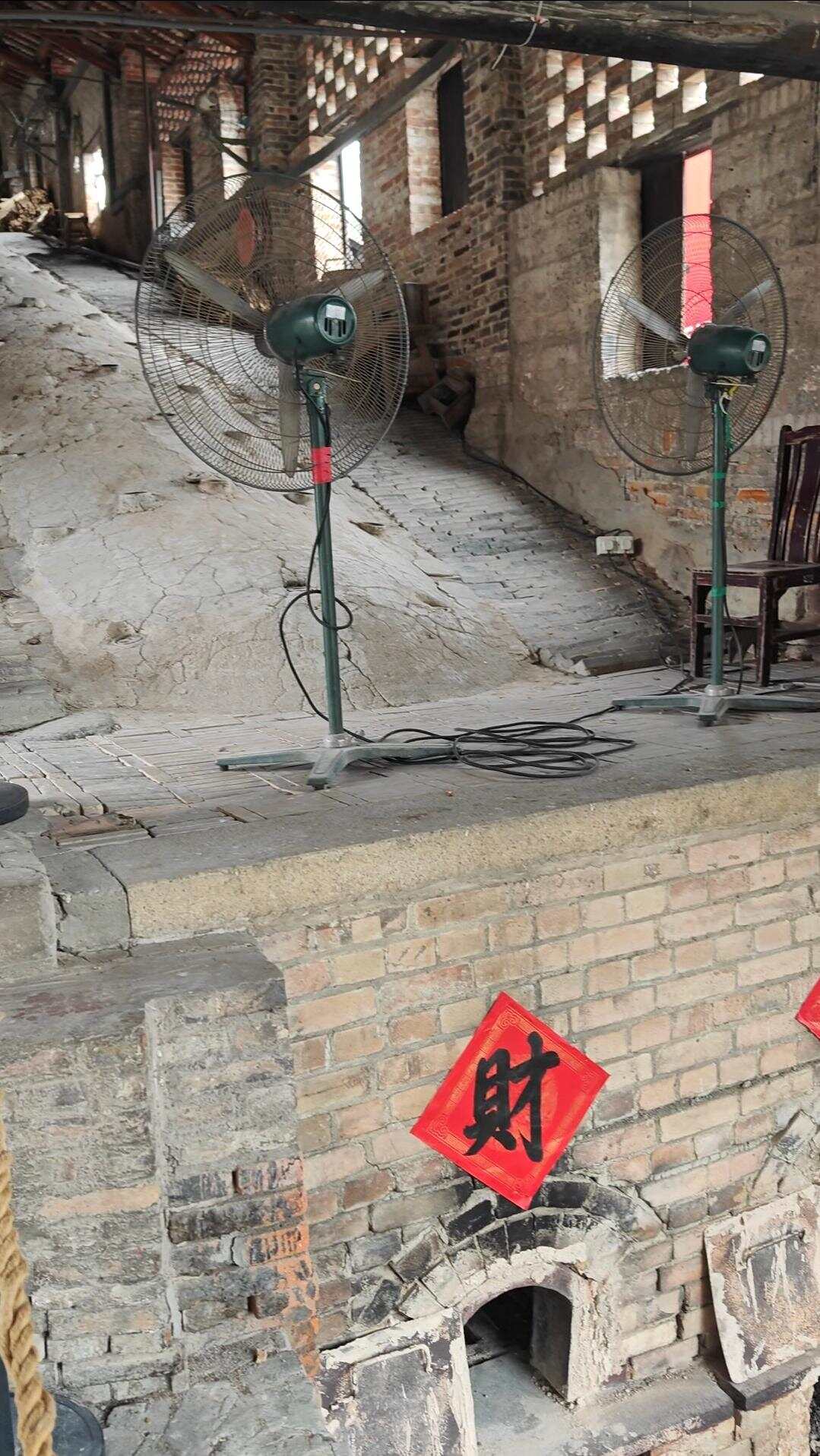 南风古灶至今仍在使用 南风古灶至今仍在使用