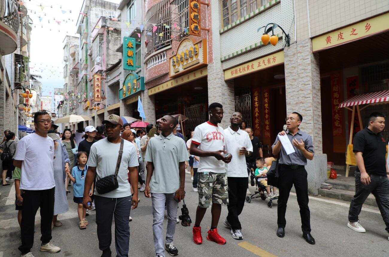 实地参观郁南县建城镇黄皮街