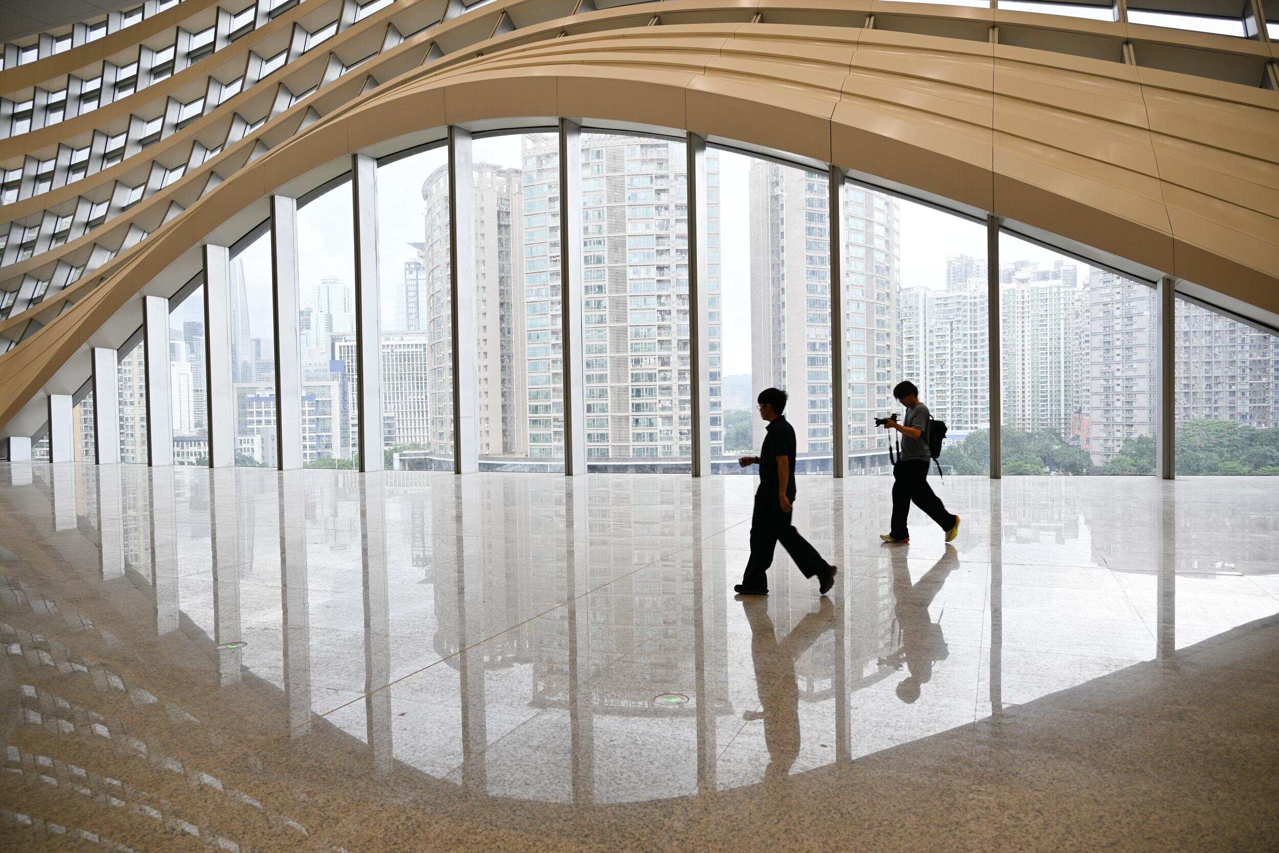  重建后的皇岗口岸