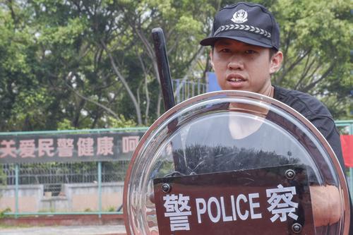 东莞5名"警二代"入读警校,踏上从警之路